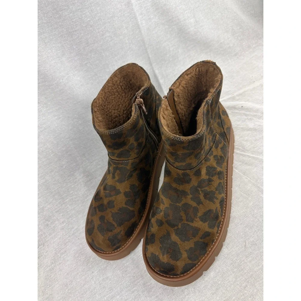 Universal Thread Leopard Print Faux Fur Lined Ankle Boots Brown Size 11 Lug Sole